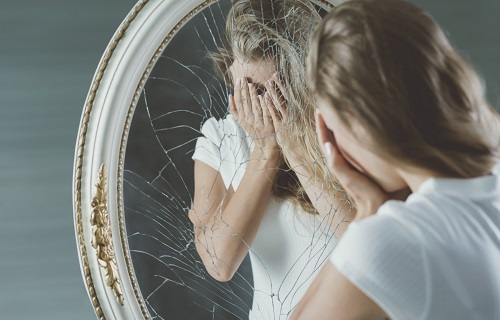 عدم اعتماد به نفس